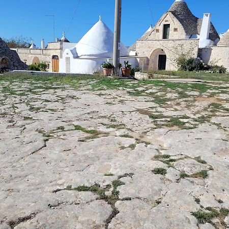 Valle D'Itria Trulli E Alcova Mikael Cisternino Exterior photo