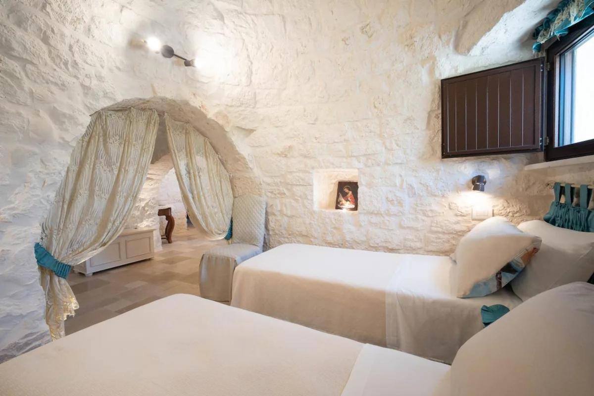 Valle D'Itria Trulli E Alcova Mikael Cisternino Exterior photo