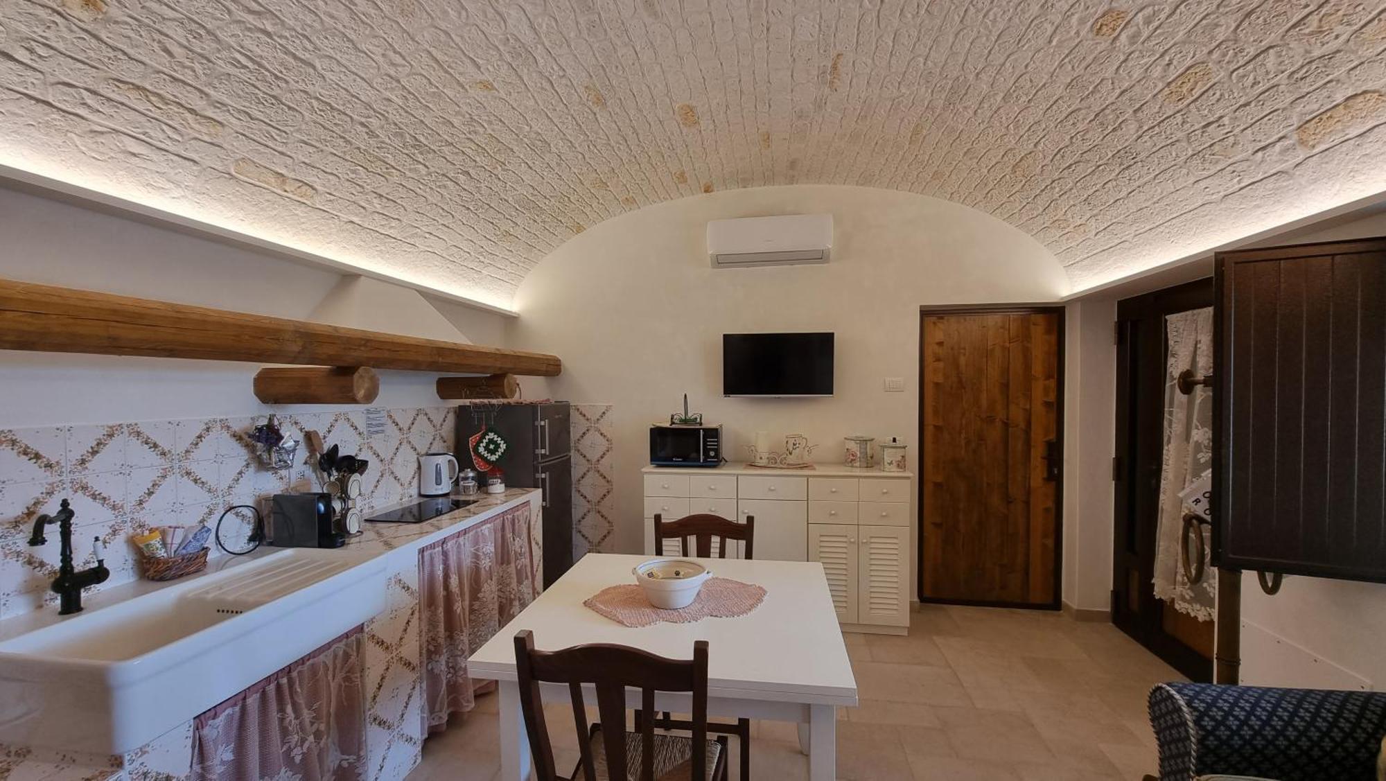 Valle D'Itria Trulli E Alcova Mikael Cisternino Exterior photo
